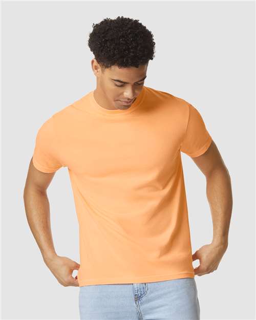 Comfort Colors 1717 garment-dyed heavyweight t-shirt, the blank driving the 2026 earth-tone color trend