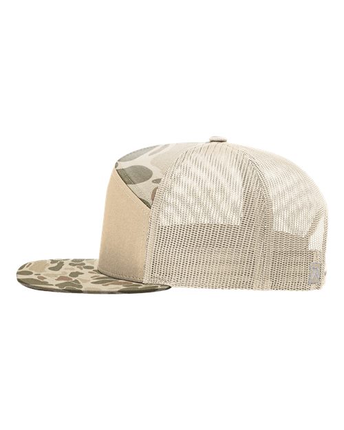 Printed Seven-Panel Trucker Cap – Detail