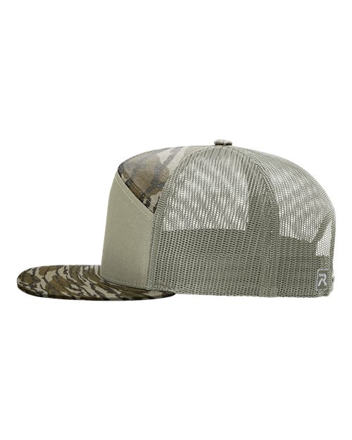Printed Seven-Panel Trucker Cap – Detail