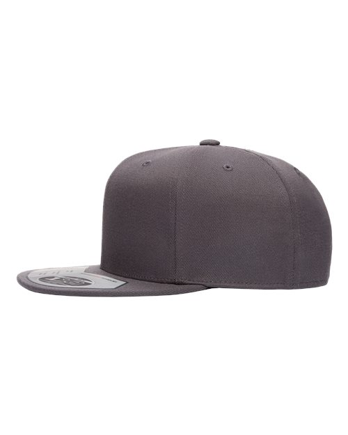 110® Snapback Cap – Detail