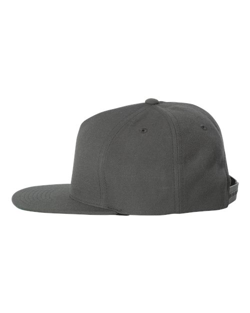 Premium Five-Panel Snapback Cap – Detail