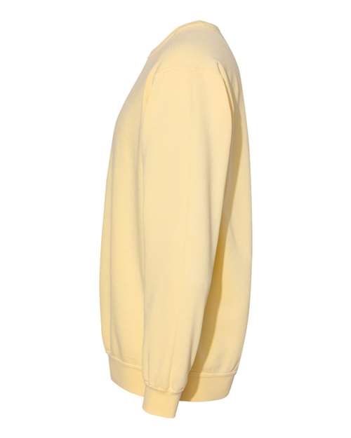 Unisex Garment-Dyed Crewneck Sweatshirt – Detail