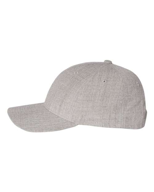 Premium Curved Bill Snapback Cap – Detail