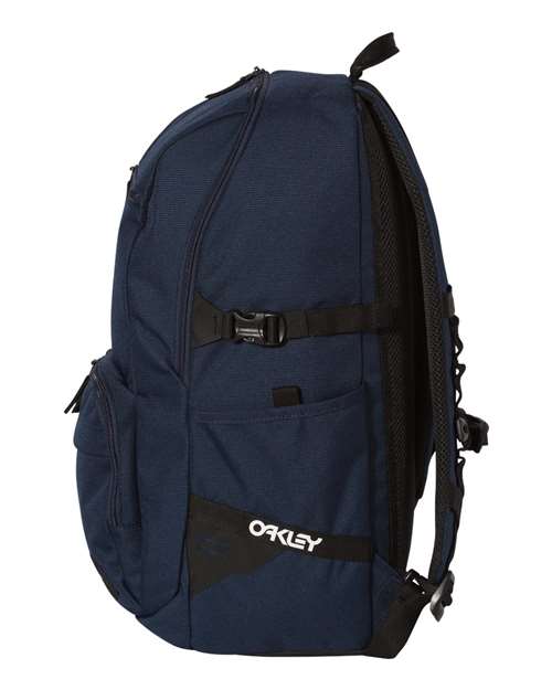 28L Street Pocket Backpack – Detail
