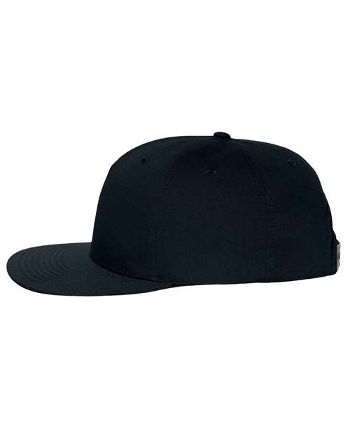 Pinch Front Structured Snapback Trucker Cap – Detail