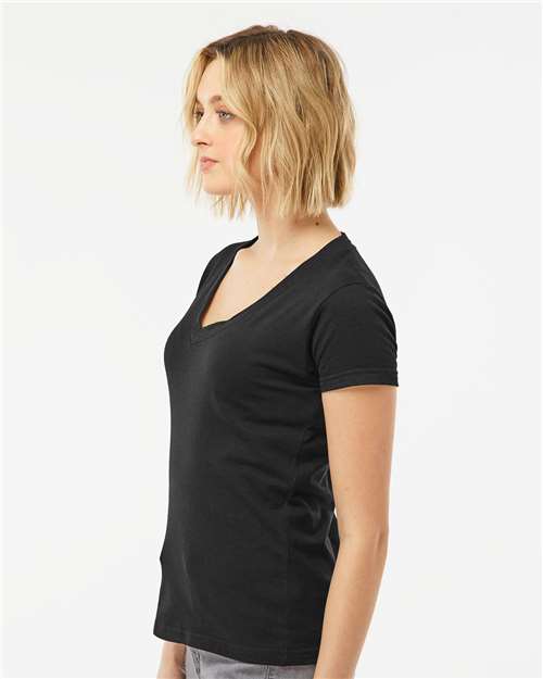 Women's Fine Jersey V-Neck T-Shirt – On Model – Side