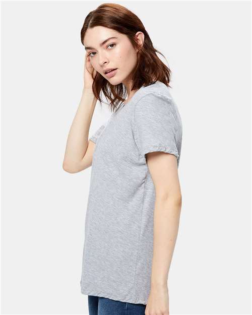 Women's Loose Fit Boyfriend Tee – On Model – Side