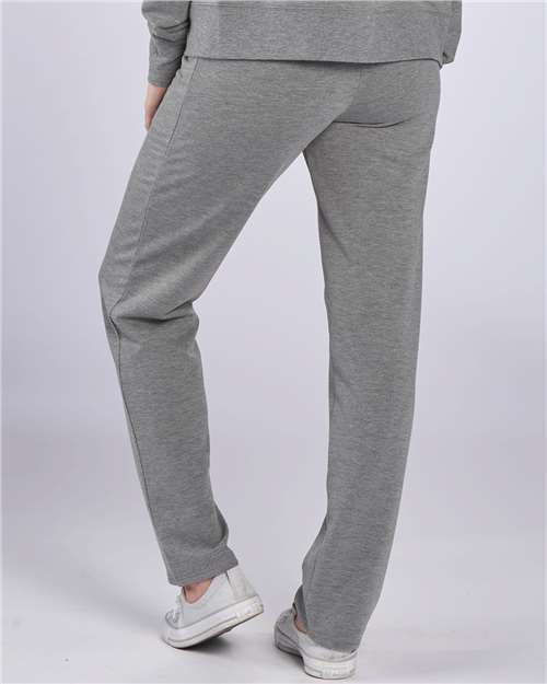 Women's Dream Fleece Pants – On Model – Side