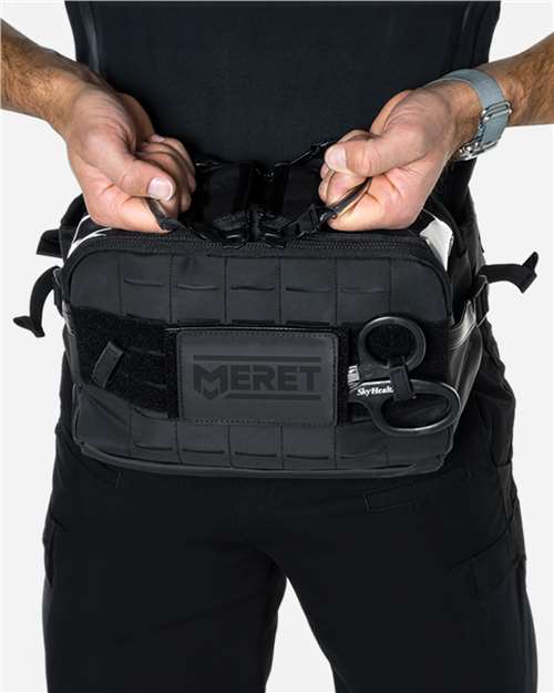 FIRST-IN™ PRO X Black Waist Pack – On Model – Side