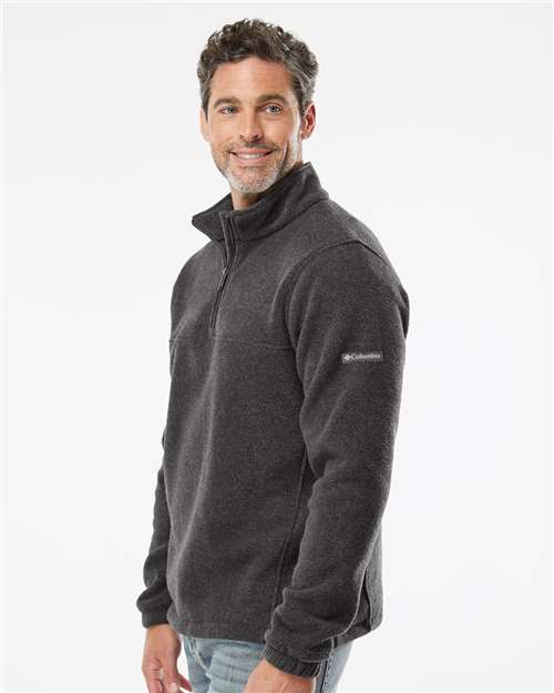 Men's Steens Mountain™ Fleece Half-Zip Pullover – On Model – Side