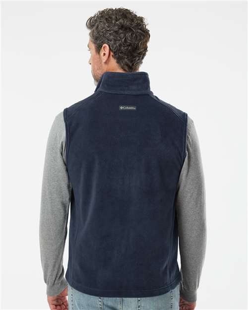 Men's Steens Mountain™ Vest – On Model – Back