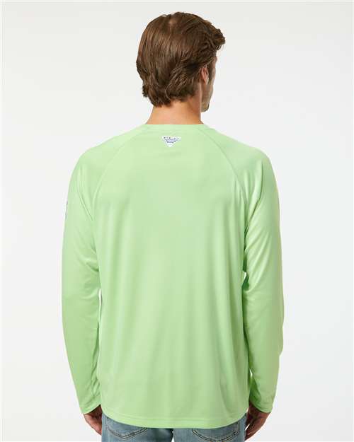 Men's PFG Terminal Tackle™ Long Sleeve T-Shirt – On Model – Back
