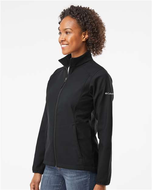 Women’s Kruser Ridge™ Soft Shell Jacket – On Model – Side
