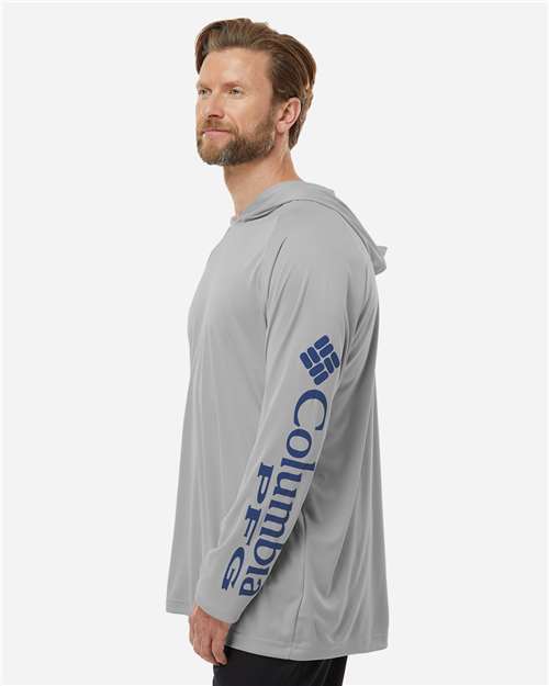 Men's PFG Terminal Tackle™ Hooded Long Sleeve T-Shirt – On Model – Side