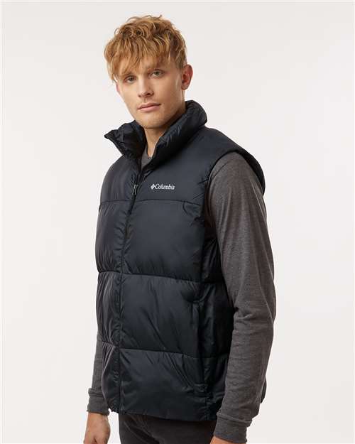 Men's Puffect™ III Vest – On Model – Side
