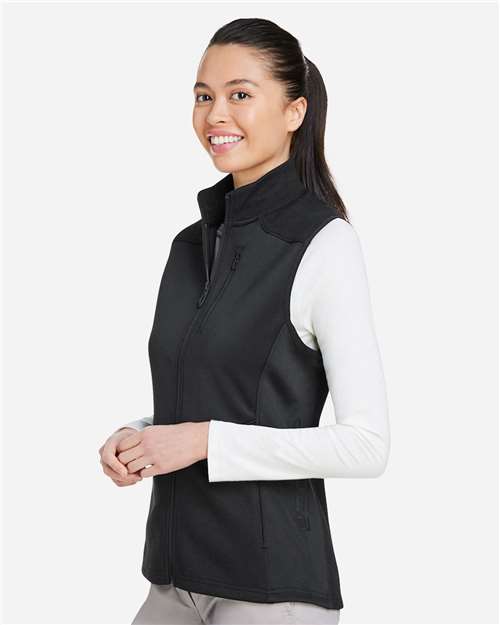 Women's Constant Canyon Vest – On Model – Side