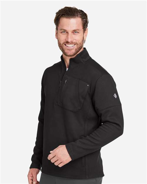 Men's Constant Canyon Quarter-Zip Pullover – On Model – Side