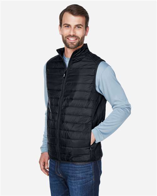 Men's Prevail Packable Puffer Vest – On Model – Side