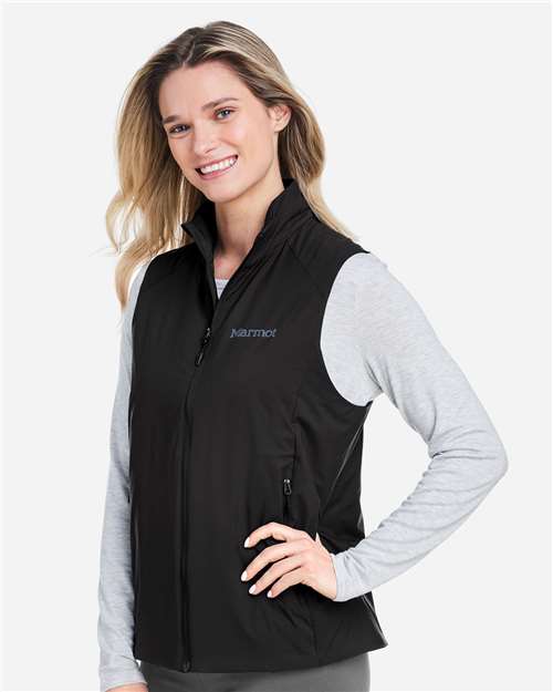 Women's Novus LT Insulated Vest – On Model – Side