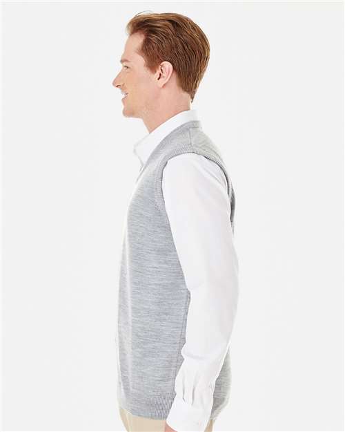 Men's Pilbloc™ V-Neck Sweater Vest – On Model – Side