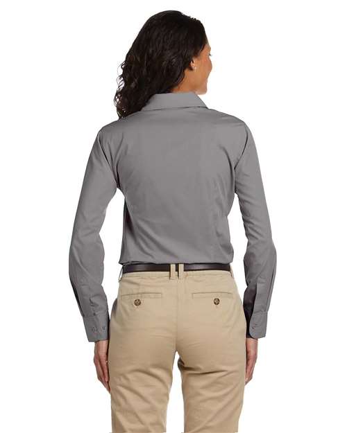 Women's Essential Poplin – On Model – Back