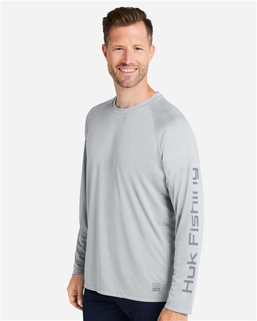 Men's LoPro Pursuit Long Sleeve T-Shirt – On Model – Side