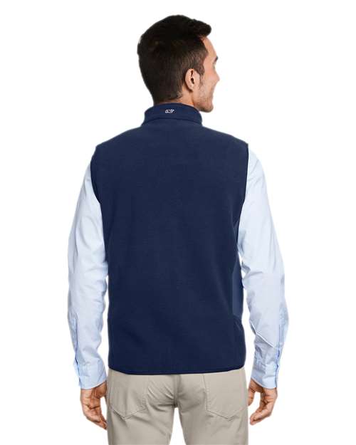 Men's Harbor Fleece Vest – On Model – Back