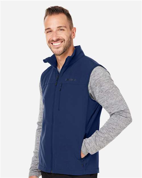 Men's Tempo Vest – On Model – Side