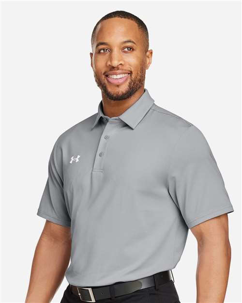 Men's Destin Drive "UA Playoff Team Stripe" Performance Polo – On Model – Side