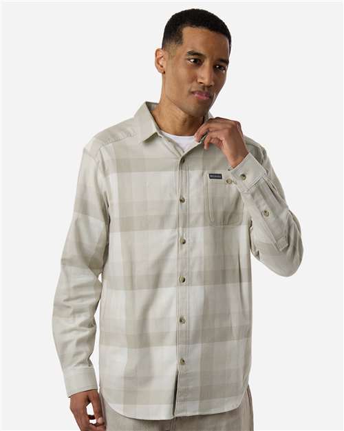 Men's Cornell Woods™ Flannel Shirt – On Model