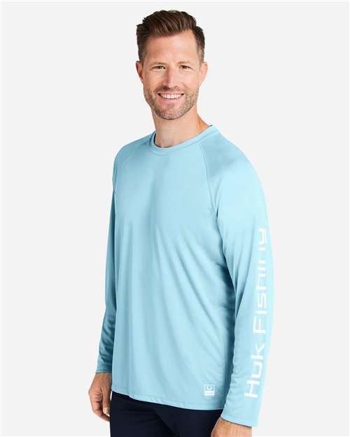 Men's LoPro Pursuit Long Sleeve T-Shirt – On Model – Side