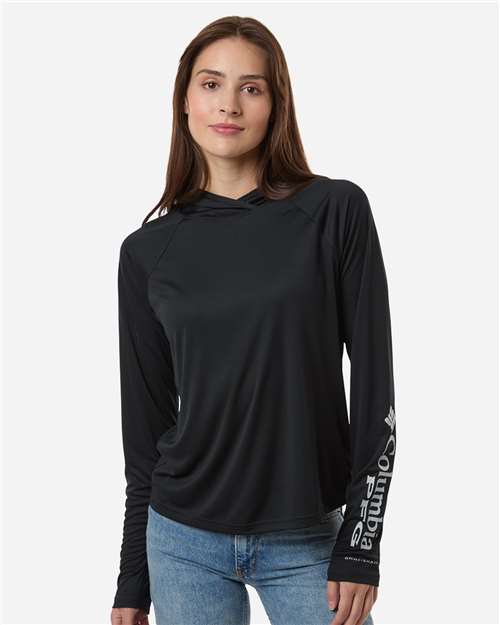 Women's PFG Tidal Tee™ Hooded Long Sleeve – On Model
