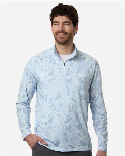 Men's Airweight KC Printed Quarter-Zip Pullover – On Model