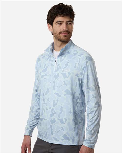 Men's Airweight KC Printed Quarter-Zip Pullover – On Model – Side