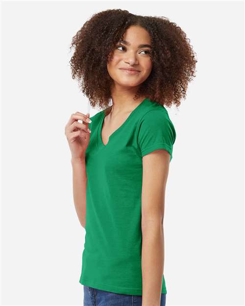 Women's Fine Jersey V-Neck T-Shirt – On Model – Side