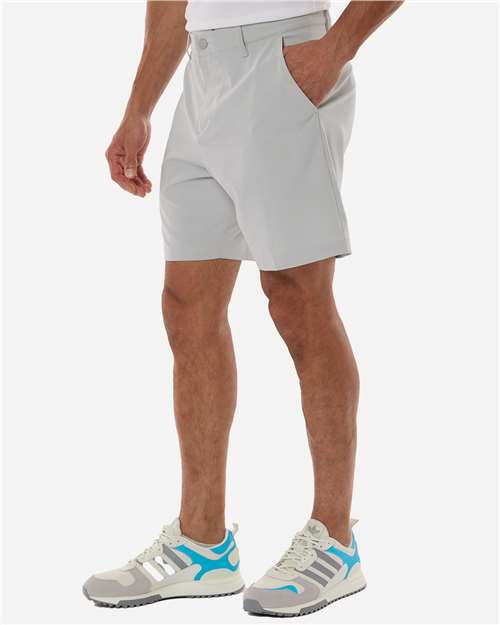 Men's Ultimate365 7" Golf Shorts – On Model – Side