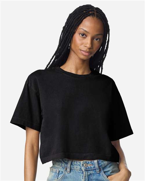 Women's Heavyweight Cotton Garment-Dyed Boxy Cropped Tee – On Model
