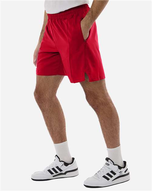 Men's D4T Woven 7" Shorts – On Model – Side