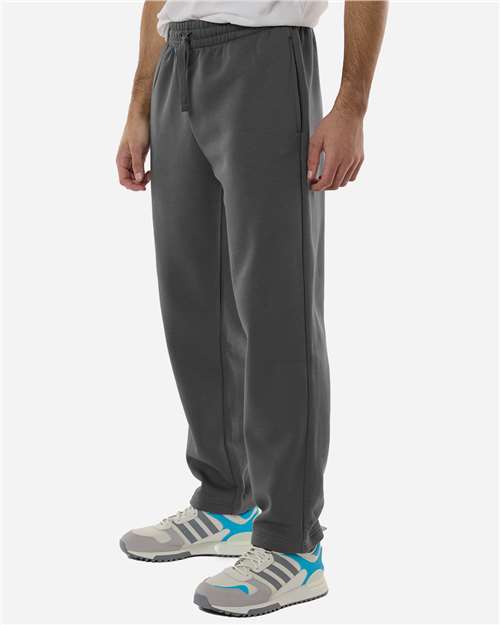 Men's Fleece Sweatpants – On Model – Side