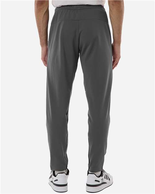 Men's Game & Go Fleece 3-Bar Sweatpants – On Model – Back