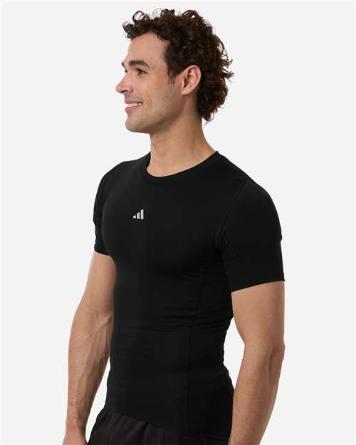 Men's Techfit Compression T-Shirt – On Model – Side