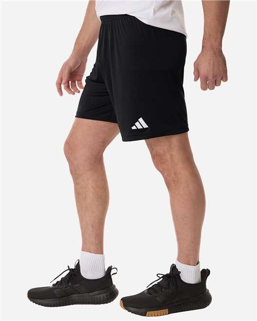 Men's Entrada 26 Shorts – On Model – Side