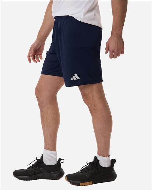 Men's Entrada 26 Shorts – On Model – Side
