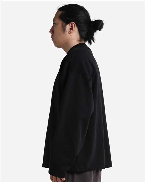 Unisex Garment-Dyed Terry Long Sleeve Tee – On Model – Side