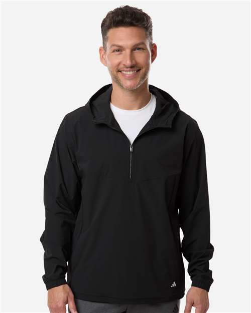 Men's Ultimate365 Course Control Anorak Jacket – On Model
