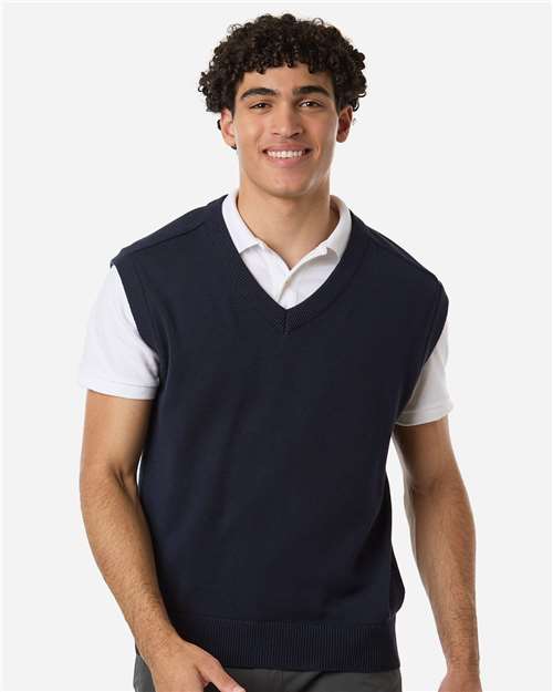 Men's New Classics V-Neck Sweater Vest