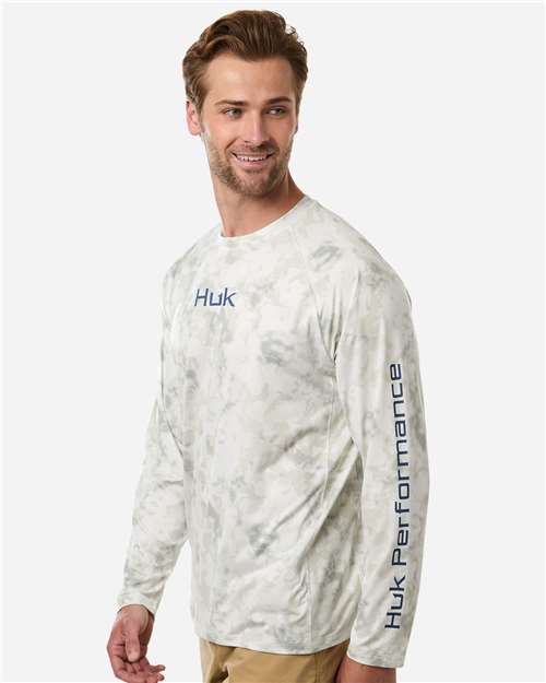 Men's Airweight KS Printed Crewneck Pullover – On Model – Side