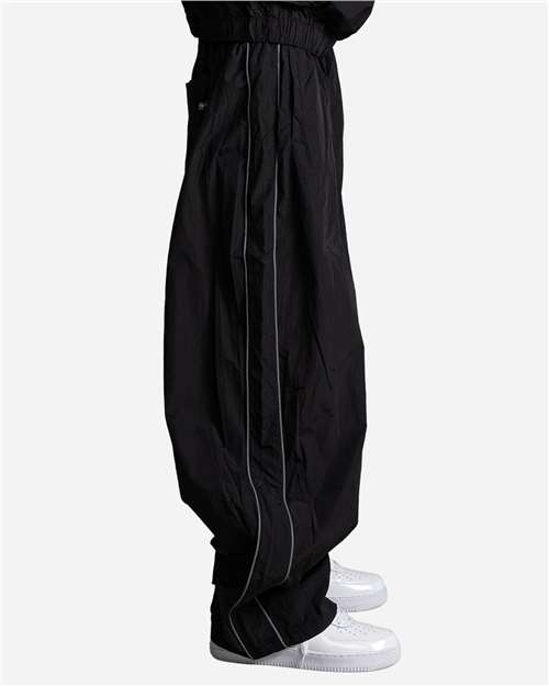 Unisex Wind OPPS Reflective Balloon Pants – On Model – Side