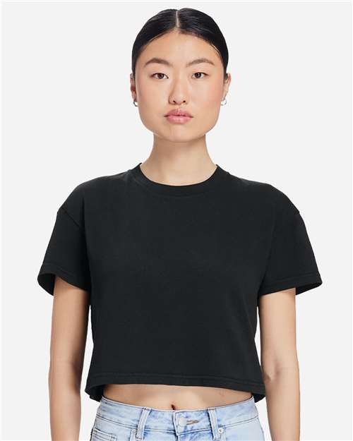 Women's Garment-Dyed Urban Cropped Tee – On Model