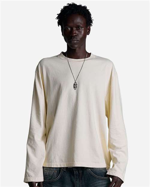 Unisex 6.5oz Retro Garment-Dyed Long Sleeve Tee – On Model